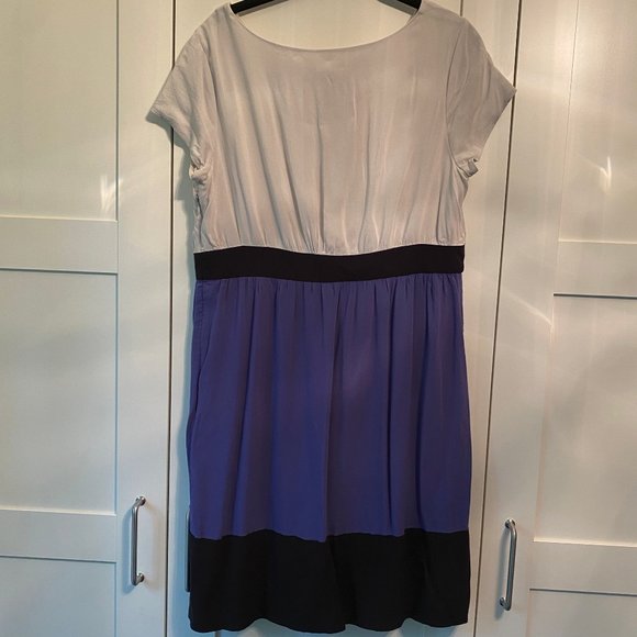 Color Block Dress - Picture 4 of 4